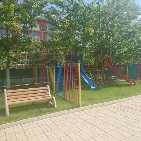 Best Rest E24 Апартамент *