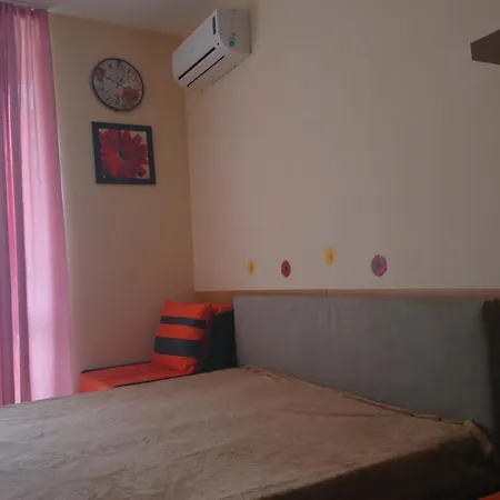 Апартамент Best Rest E24 *